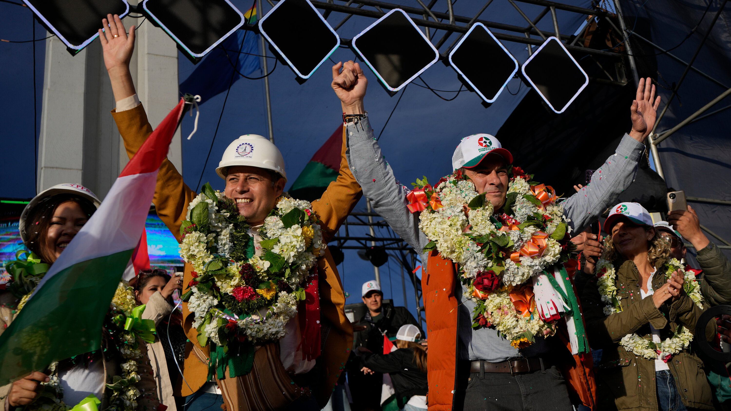 玻利维亚在选举中投票，该选举将在数十年来首次授权右翼权力【秘鲁新世界日報】