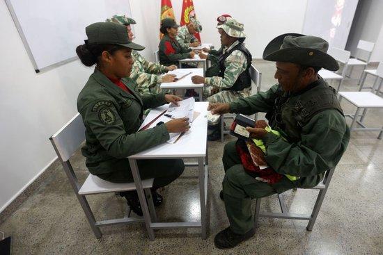 委内瑞拉征兵应对美军逼近 玻利维亚总统点破真相【秘鲁新世界日報】