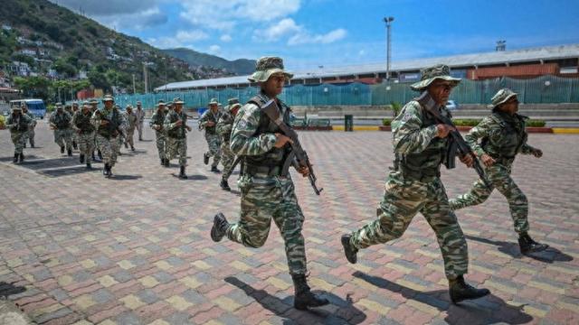 美国对委内瑞拉地面打击箭在弦上，马杜罗呼吁美国民众“抵制战争、维护和平” 【秘鲁新世界日報】