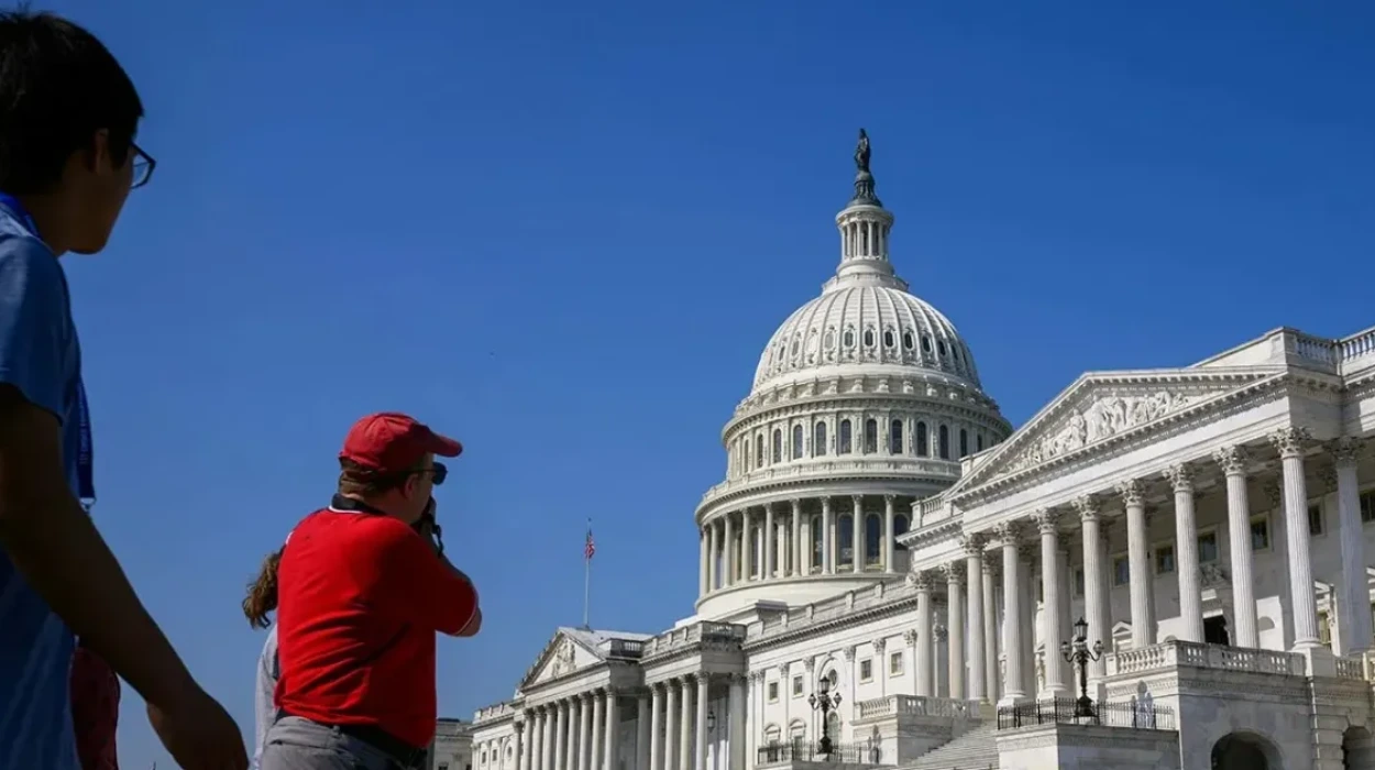 外媒：关税、驱逐与威胁——美国政策自伤旅游业，还波及他国旅游市场【秘鲁新世界日報】